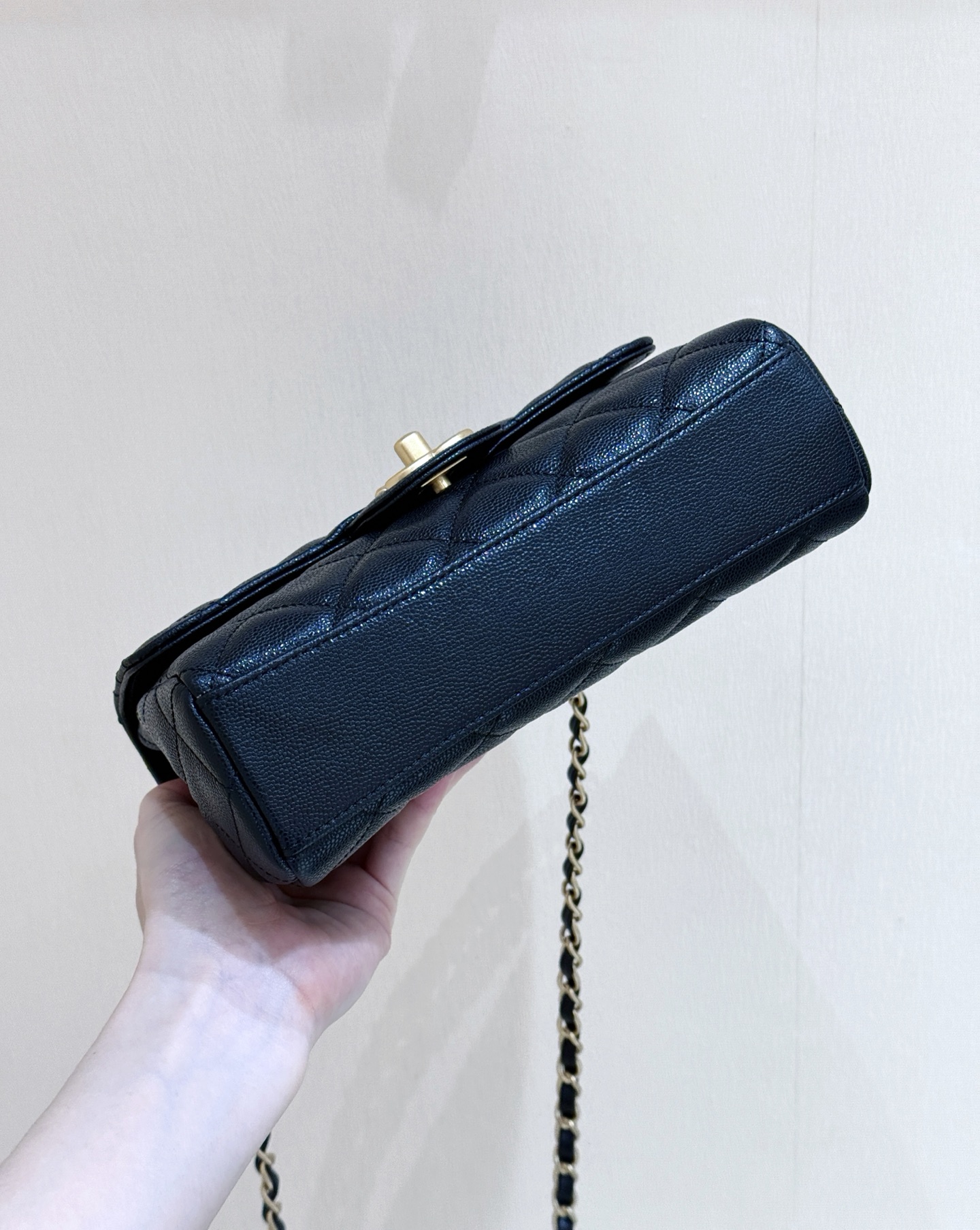 25P flap bag  
AS5240 Size:14*22*6.5cm - Detail 2