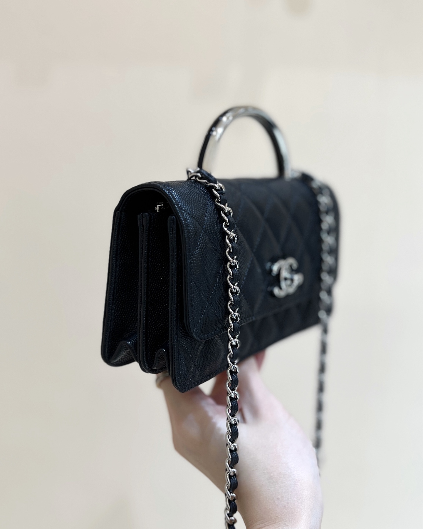 Clutch with chain  
AP4498 Size: 11*18.5*6cm - Detail 5