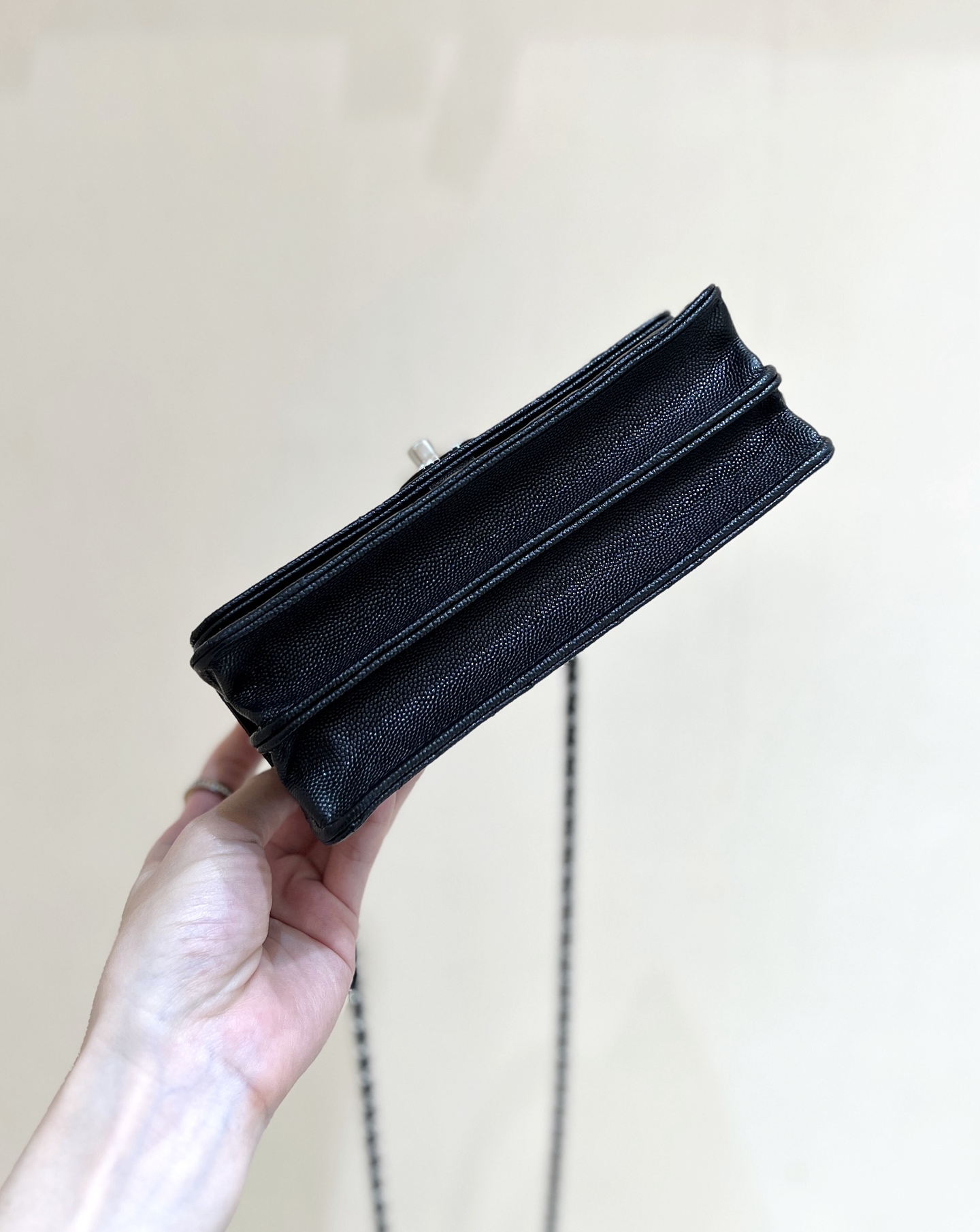 Clutch with chain  
AP4498 Size: 11*18.5*6cm - Detail 8