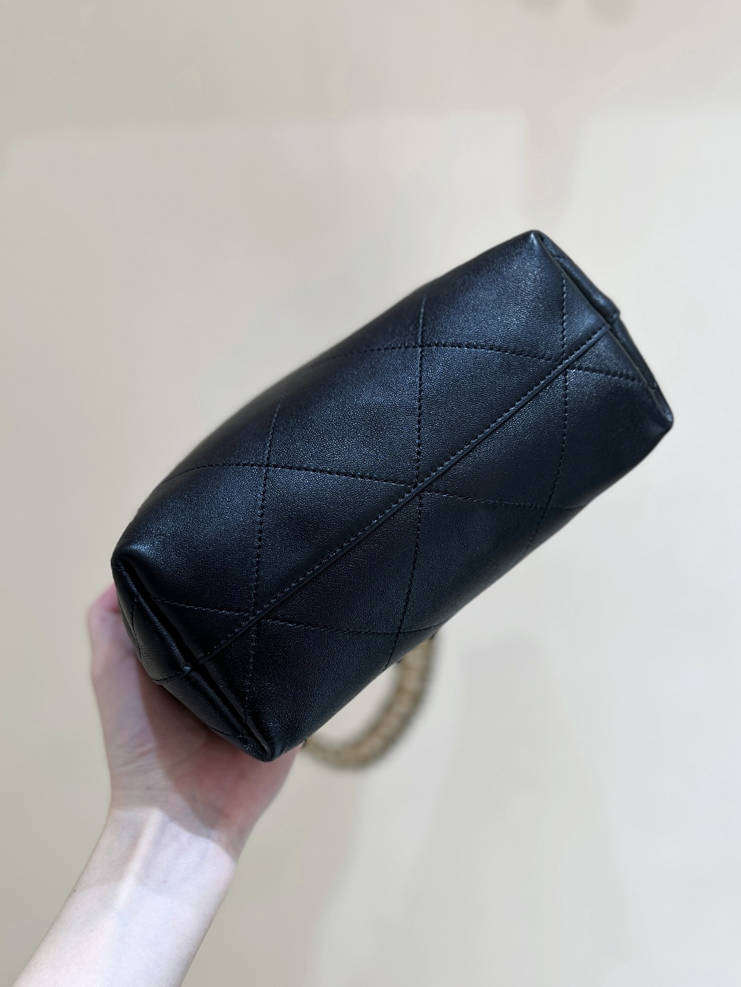 25P Hobo Handbag  
AS5403 Small Size 27*23*21cm - Detail 4