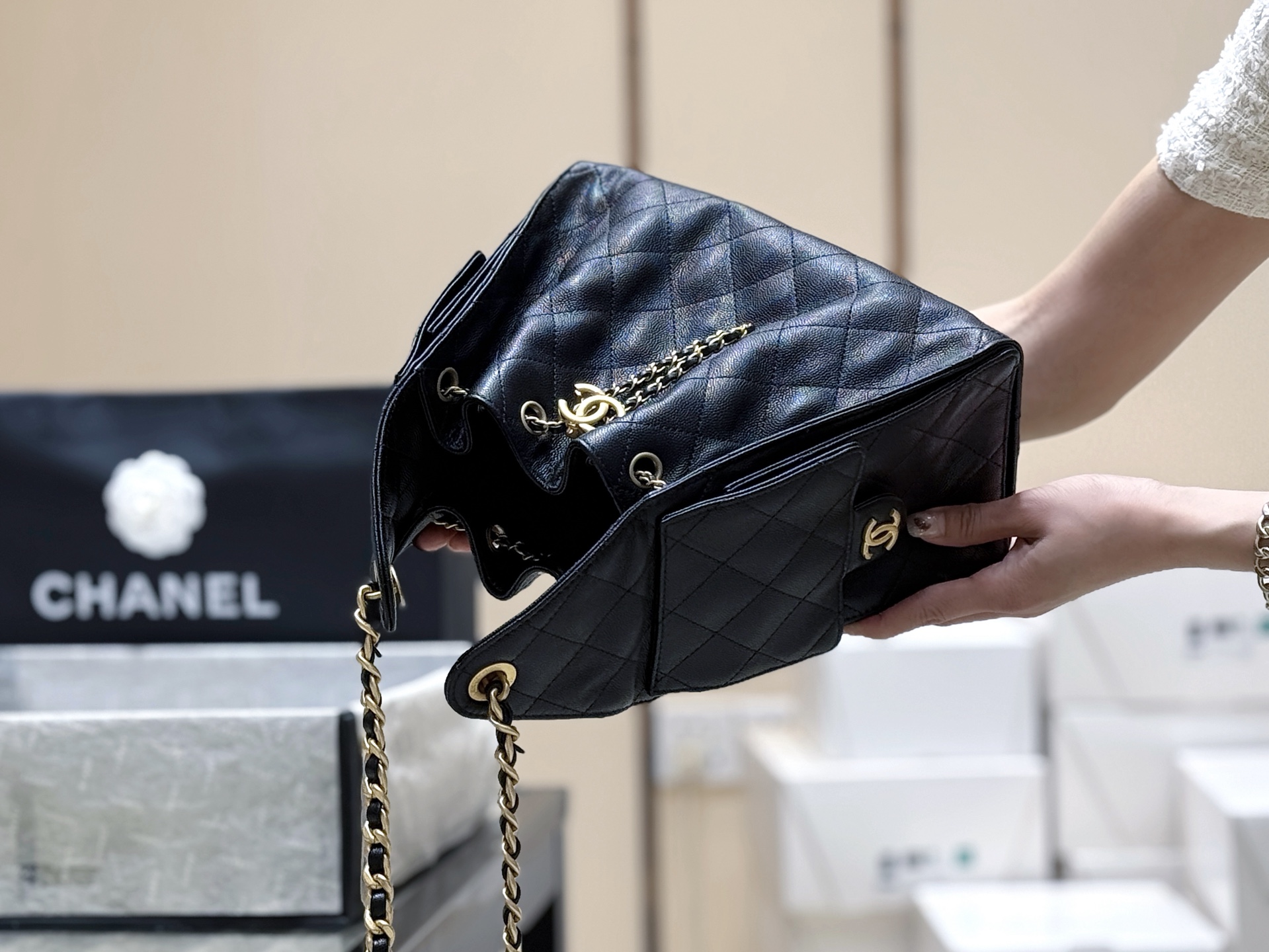 Chanel 25 Small Hobo, 
AS5293 Size:30*26*14cm - Detail 3