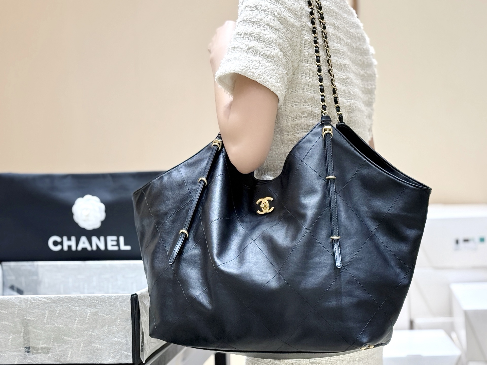 Spring-Summer 2025 Maxi Shopping Bag