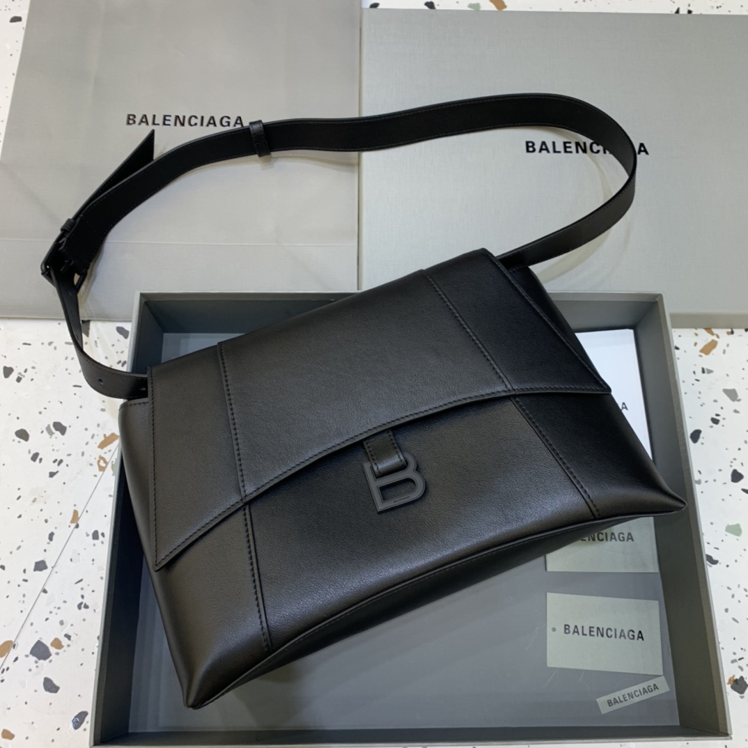 Balenciaga Hourglass