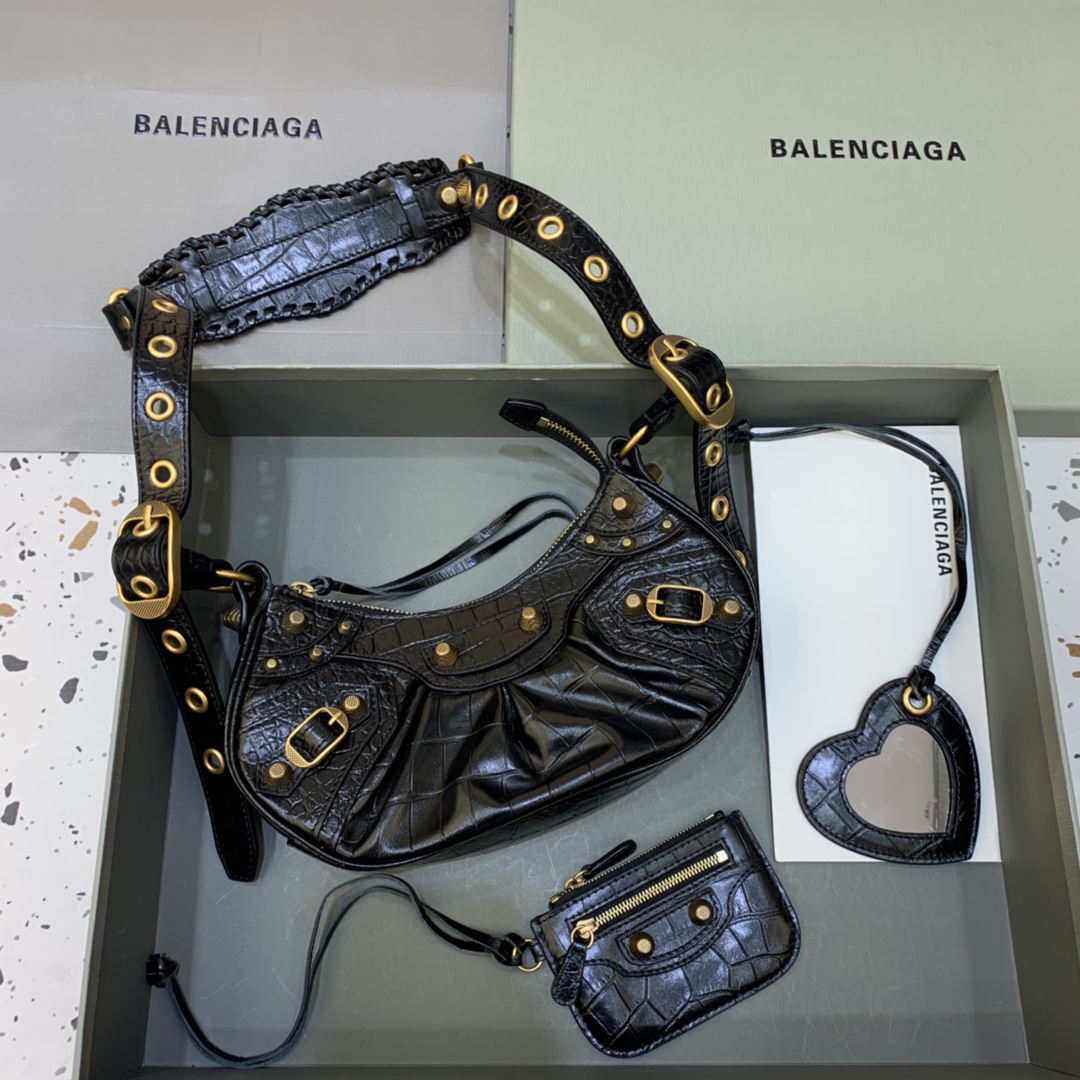 Balenciaga Le Cagole