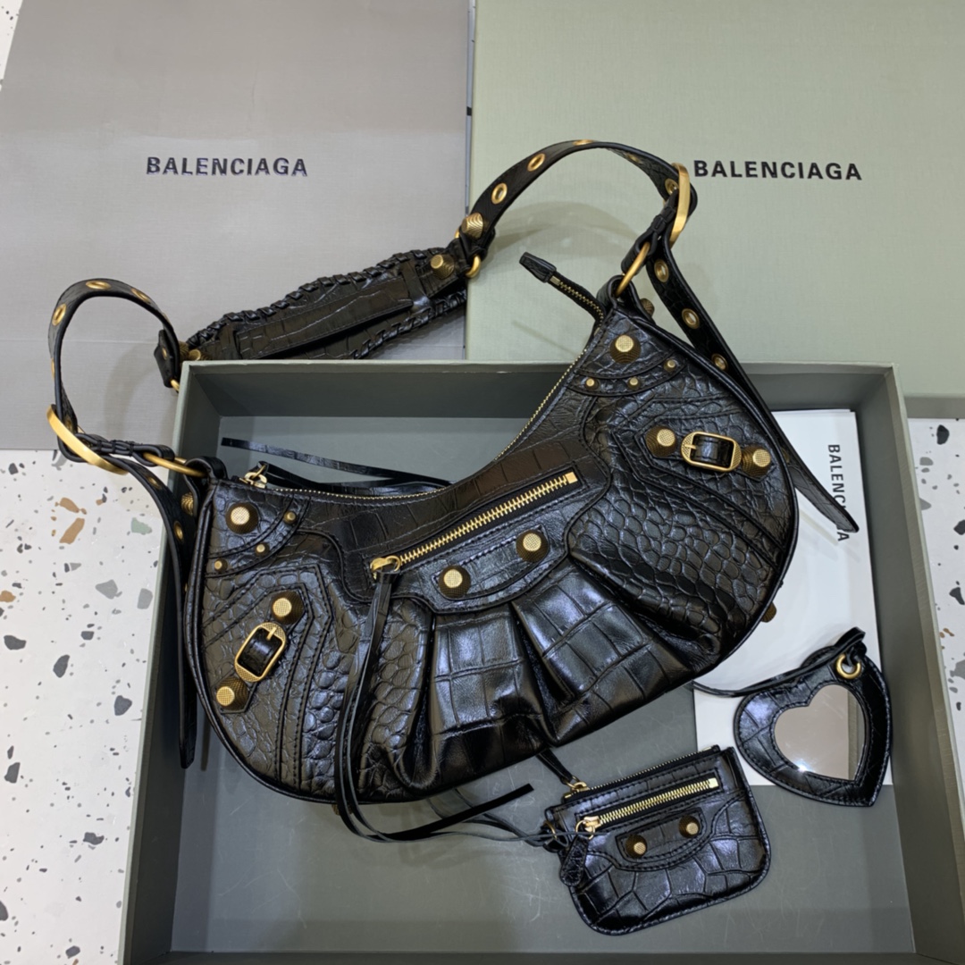 Balenciaga Le Cagole