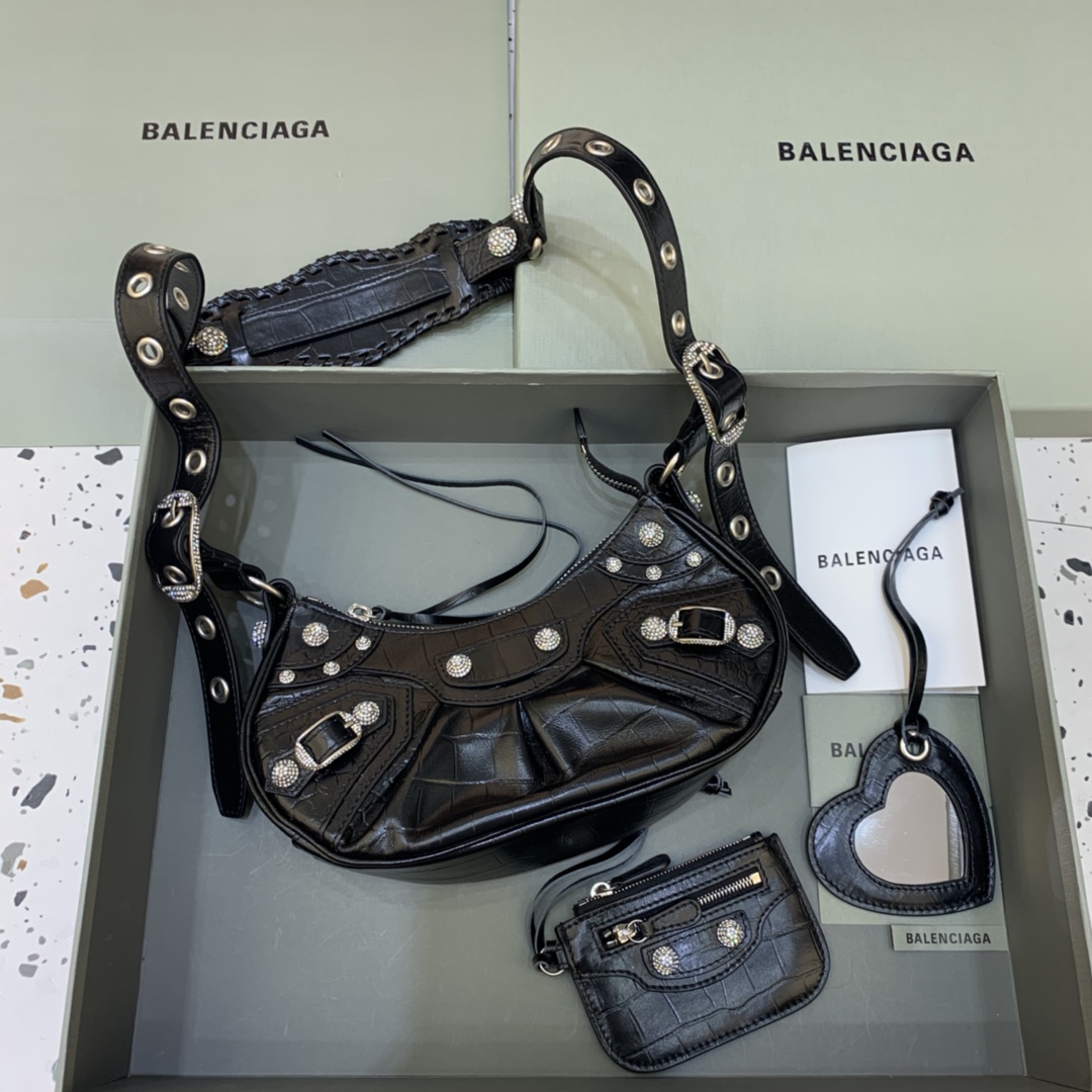 Balenciaga Le Cagole