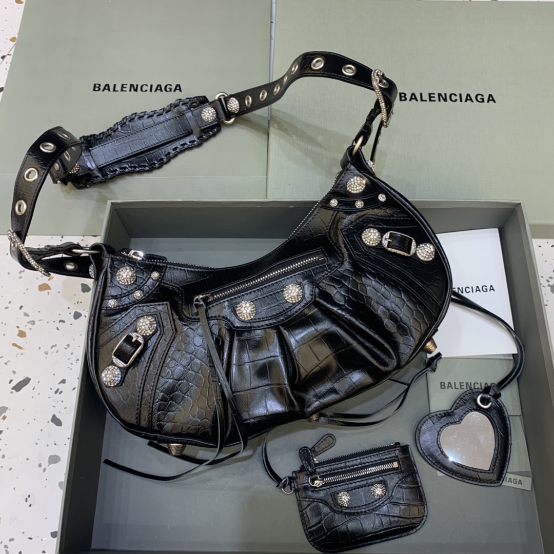 Balenciaga Le Cagole