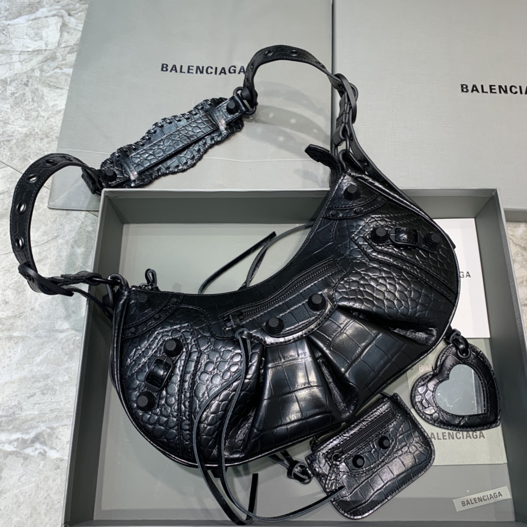Balenciaga Le Cagole