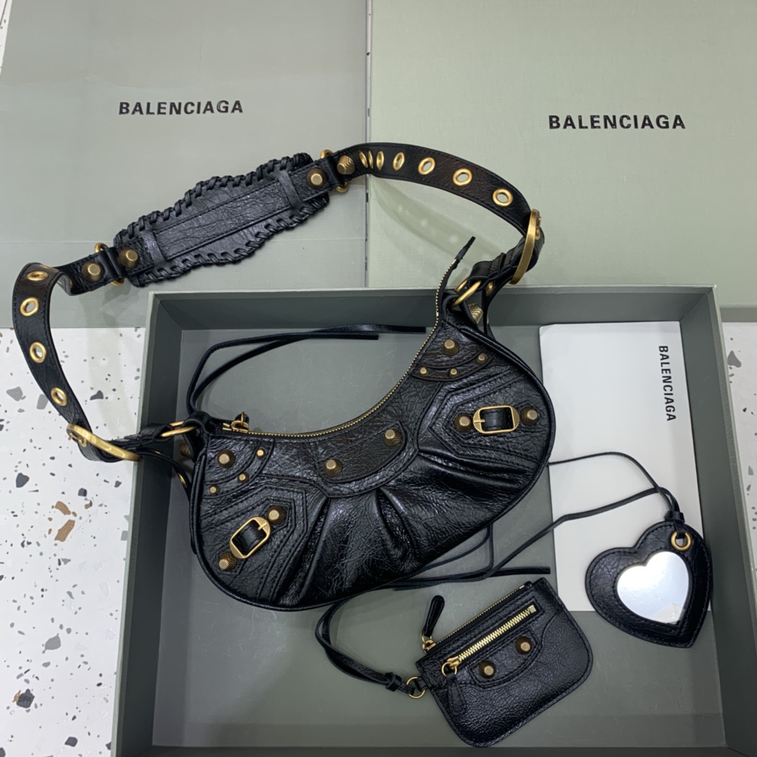 Balenciaga Le Cagole