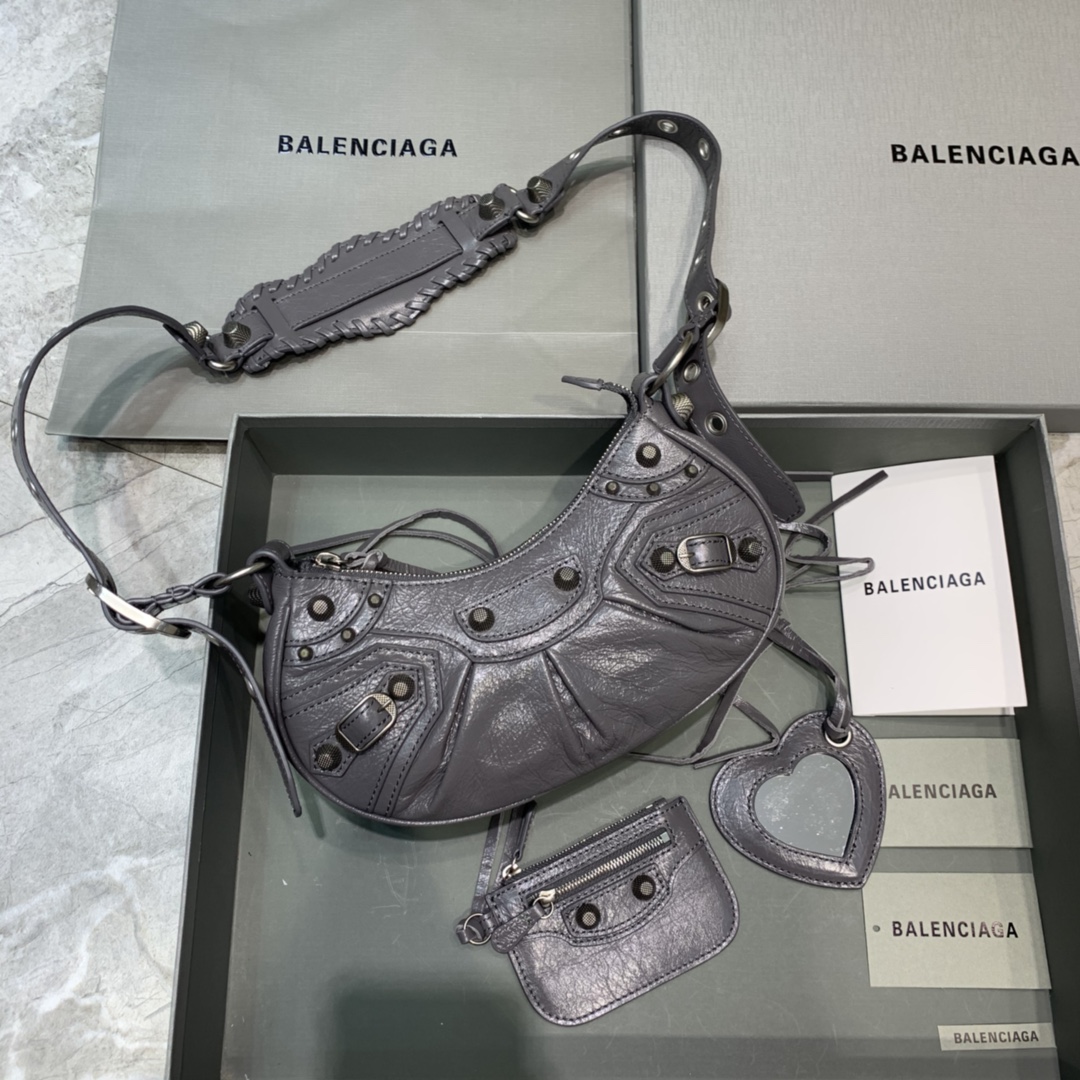 Balenciaga Le Cagole