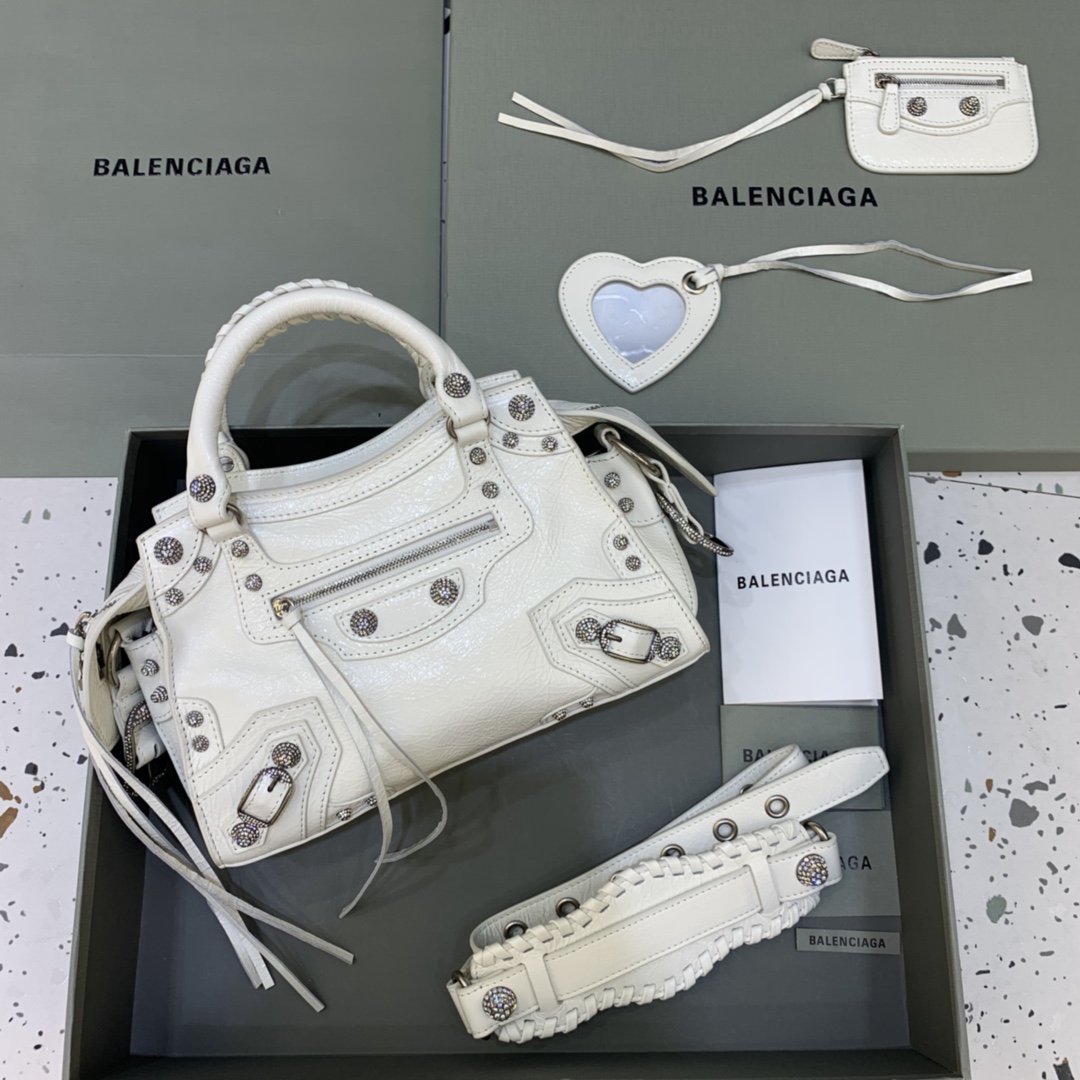Balenciaga Neo cagole