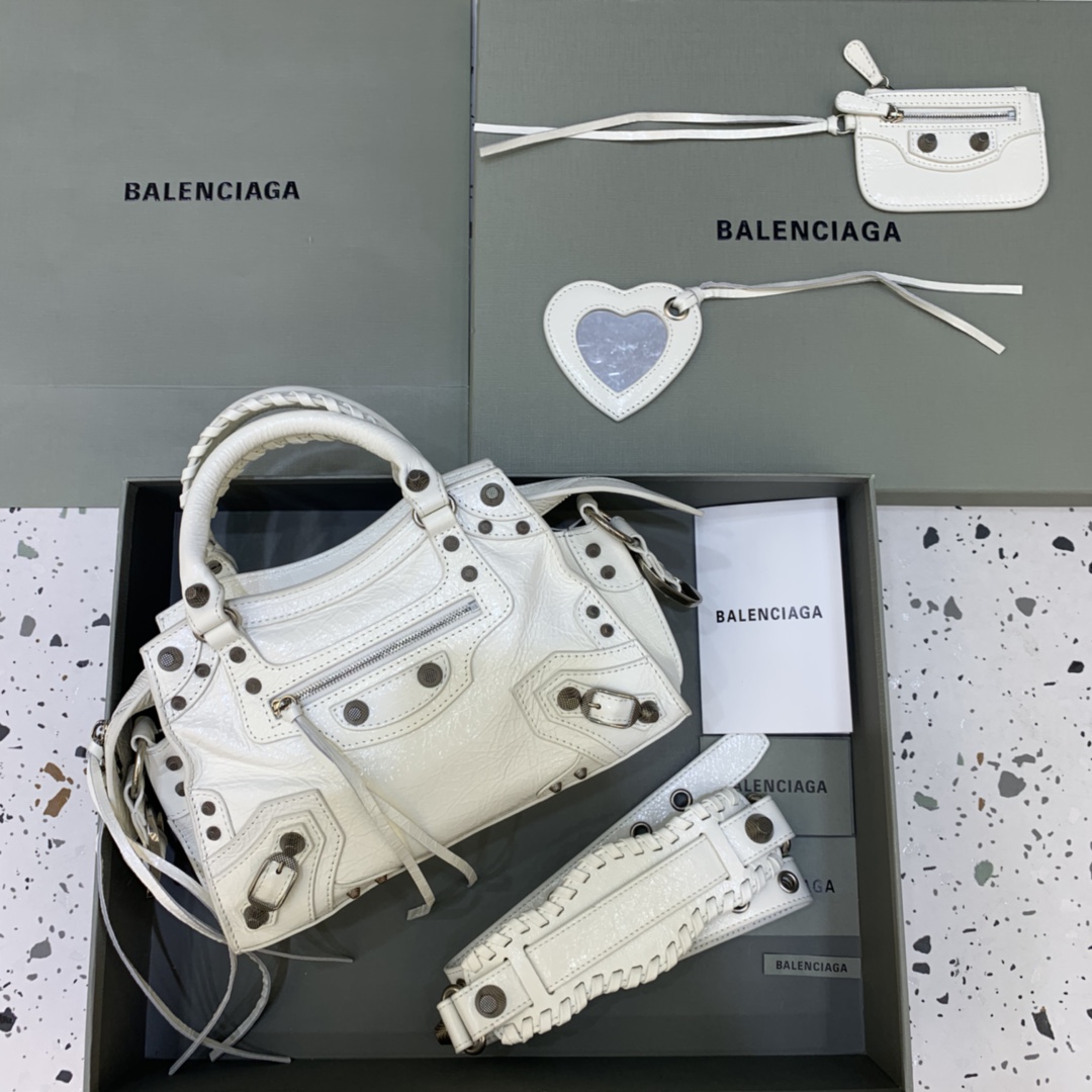 Balenciaga Neo cagole