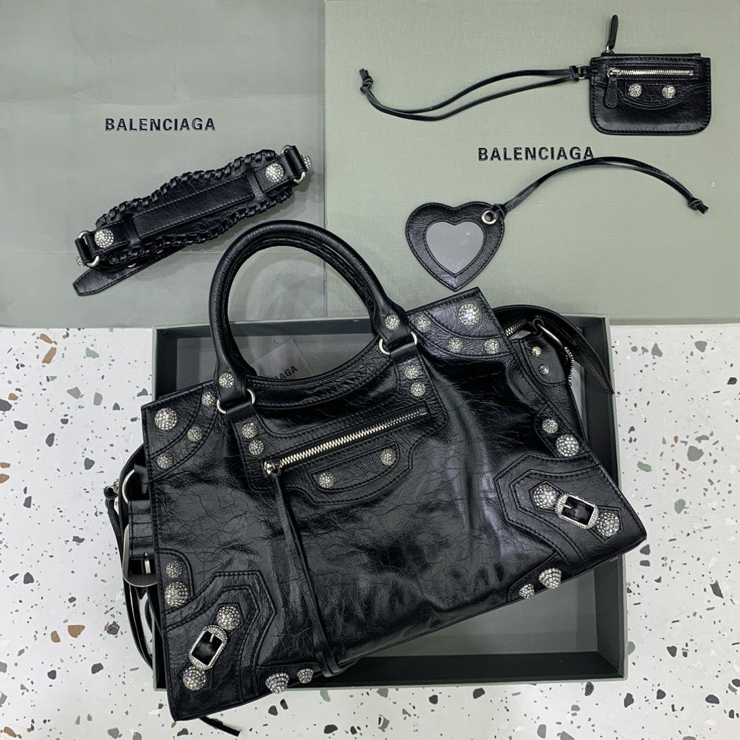 Balenciaga Neo cagole Bag